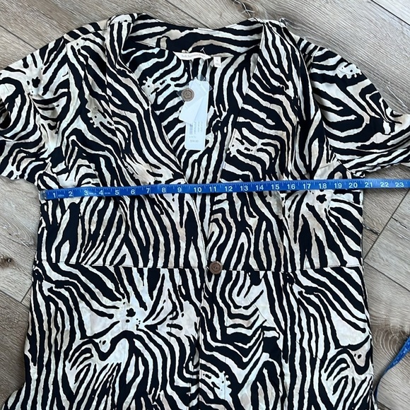 Soft Surroundings Zella Topper Zebra Print Light Weight Top - Picture 13 of 14